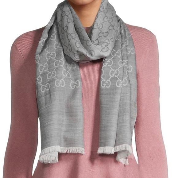 Gucci scarf - Picture 1 of 1